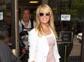 ba-dina-lohan-bi-phat-3000-usd-vi-lai-xe-khi-say-ruou-171576.html