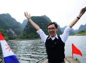 thay-hieu-truong-nho-ten-100-hoc-sinh-toan-truong-190703.html