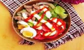 salad-tron-thit-bo-xao-thanh-mat-ngon-mieng-251805.html