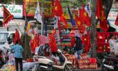 nguoi-tphcm-nuom-nuop-mua-san-co-ao-do-co-vu-tuyen-viet-nam-318739.html