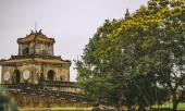 hoang-diep-vang-ruc-thang-4-goi-he-ve-tren-xu-hue-353260.html