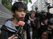 Lãnh đạo sinh viên Hồng Kông cáo buộc cảnh sát tra tấn