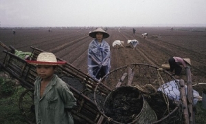 Ảnh: Khoảnh khắc Việt Nam những năm 1989