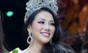 Đăng quang chưa bao lâu, Hoa hậu Trái đất Phương Khánh đã bị tố vô ơn, nhờ tiền mới đoạt giải