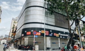 Hàng loạt khách sạn ở trung tâm Sài Gòn ngừng hoạt động, rao bán vì 'ngấm đòn' Covid-19