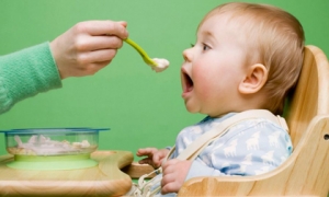 Mùa đông nên cho trẻ ăn gì để bảo vệ sức khỏe tốt nhất?