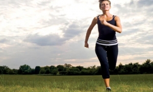 Đi bộ càng nhiều sống càng thọ? Sau tuổi 40, chăm làm 3 điều này còn khỏe mạnh, sống lâu hơn đi bộ