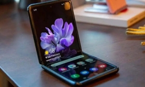 Điện thoại Samsung Galaxy Z Flip3 giảm “chạm đáy”, iPhone 12 tiếp tục sụt giá