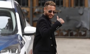 Đối diện nguy cơ đi tù, Neymar đổ hết cho bố mình
