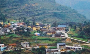Cách cột cờ Lũng Cú chỉ 1km, có một ngôi làng văn hóa được mệnh danh là làng cổ tích ở Hà Giang