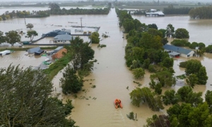 Cơn bão lớn nhất thế kỷ tấn công New Zealand: Nhiều nơi bị phá hủy