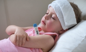 Chuyên gia khoa Nhi hướng dẫn cách sử dụng thuốc hạ sốt an toàn cho trẻ