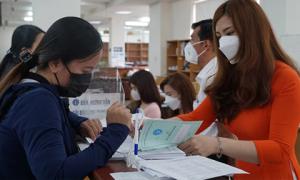 Người lao động có hợp đồng từ 1 tháng trở lên phải tham gia BHXH bắt buộc: 5 quyền lợi lớn sẽ được hưởng