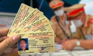 Dùng GPLX kiểu này có thể bị phạt tới 20 triệu đồng theo quy định mới nhất, các tài xế cần đặc biệt chú ý