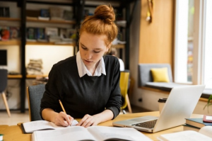 Khám phá dịch vụ viết luận án tiến sĩ uy tín tại Tri Thức Cộng Đồng