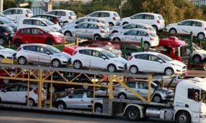 Ôtô nhập khẩu về Việt Nam lập kỷ lục, đạt 4,7 tỷ USD trong năm 2025 