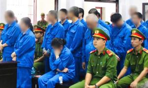 Chiếm đoạt hàng trăm tỷ đồng từ tín dụng đen núp bóng ngân hàng