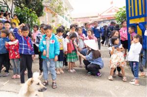 Nguyễn Bích Ngọc với hoạt động cộng đồng hướng về trẻ em vùng cao