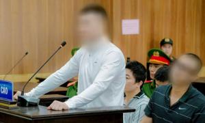 Xét xử Thu “vệ sĩ” cùng đồng phạm trong đường dây ma túy, hàng cấm