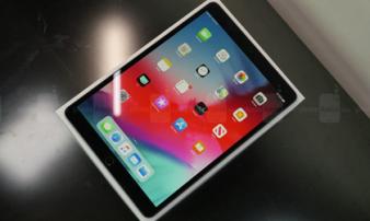 Khui hộp iPad Air 2019 siêu 'hot' Khui hộp iPad Air 2019 siêu 'hot'