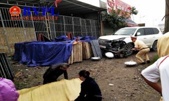 Lexus 570 biển ngũ quý 7 tông chết một phụ nữ ở Hà Nội Lexus 570 biển ngũ quý 7 tông chết một phụ nữ ở Hà Nội