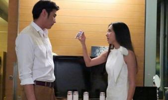 Biết chồng nói dối đi công tác là để vui vẻ với nhân tình, cô vợ liền tung chiêu không ngờ khiến anh sợ vã mồ hôi Biết chồng nói dối đi công tác là để vui vẻ với nhân tình, cô vợ liền tung chiêu không ngờ khiến anh sợ vã mồ hôi