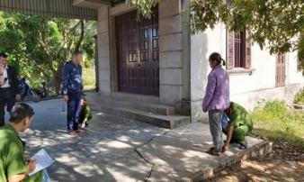 Thực nghiệm hiện trường vụ chủ thầu xây dựng bị người tình đâm chết Thực nghiệm hiện trường vụ chủ thầu xây dựng bị người tình đâm chết