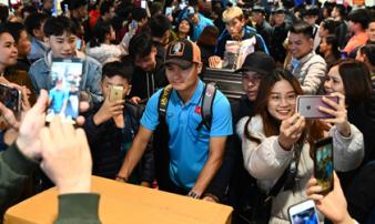 U23 Việt Nam được người hâm mộ chào đón sau thất bại U23 Việt Nam được người hâm mộ chào đón sau thất bại