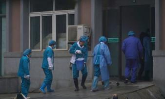 Trung Quốc: 830 trường hợp mắc virus corona, 25 người chết, 8.000 người bị theo dõi Trung Quốc: 830 trường hợp mắc virus corona, 25 người chết, 8.000 người bị theo dõi