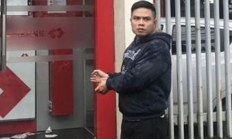 Hà Nội: Bắt giữ nam thanh niên lừa bán khẩu trang trên facebook chiếm đoạt 350 triệu đồng Hà Nội: Bắt giữ nam thanh niên lừa bán khẩu trang trên facebook chiếm đoạt 350 triệu đồng