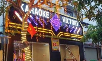 31 thanh niên 'đập đá' trong quán karaoke 31 thanh niên 'đập đá' trong quán karaoke