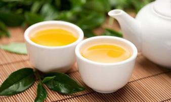 Sai lầm khi uống trà khiến bạn rước độc vào người, bủn rủn chân tay vì say trà Sai lầm khi uống trà khiến bạn rước độc vào người, bủn rủn chân tay vì say trà
