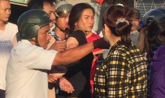 Khởi tố hình sự vụ án dì đổ xăng thiêu sống cháu vì khoản nợ 3,9 triệu đồng Khởi tố hình sự vụ án dì đổ xăng thiêu sống cháu vì khoản nợ 3,9 triệu đồng