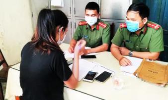 Cô giáo lên mạng quảng cáo 'thuốc kháng virus corona' bị xử phạt Cô giáo lên mạng quảng cáo 'thuốc kháng virus corona' bị xử phạt