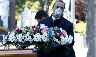 Italy có gần 800 ca tử vong vì virus một ngày, mức cao chưa từng có Italy có gần 800 ca tử vong vì virus một ngày, mức cao chưa từng có