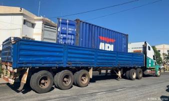 Phát hiện 64 thi thể chết ngạt trong xe tải đến Mozambique Phát hiện 64 thi thể chết ngạt trong xe tải đến Mozambique
