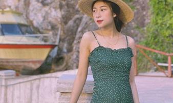 Vợ Văn Đức lần đầu khoe bụng bầu, được khen ngày càng mặn mà Vợ Văn Đức lần đầu khoe bụng bầu, được khen ngày càng mặn mà