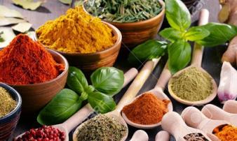 Tăng cường miễn dịch: Chuyên gia khuyên nên thêm những gia vị này vào chế độ ăn trong mùa dịch Covid-19 Tăng cường miễn dịch: Chuyên gia khuyên nên thêm những gia vị này vào chế độ ăn trong mùa dịch Covid-19
