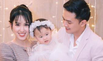 Tú Vi lên tiếng sau khi bị cư dân mạng vào tận trang cá nhân yêu cầu công khai chuyện ly hôn Tú Vi lên tiếng sau khi bị cư dân mạng vào tận trang cá nhân yêu cầu công khai chuyện ly hôn