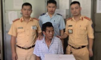 Thầy giáo vào nhà nghỉ cùng lô “hàng trắng” siêu khủng Thầy giáo vào nhà nghỉ cùng lô “hàng trắng” siêu khủng