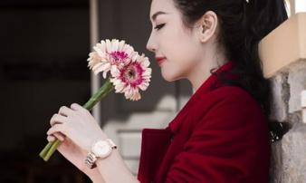 Phụ nữ không thương mình thì chẳng có ai thương, 4 câu ''thần chú'' hãy an ủi bản thân nếu phụ nữ quá khổ Phụ nữ không thương mình thì chẳng có ai thương, 4 câu ''thần chú'' hãy an ủi bản thân nếu phụ nữ quá khổ