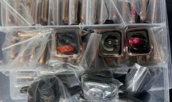Apple Watch giá 2 triệu đồng tràn về Việt Nam Apple Watch giá 2 triệu đồng tràn về Việt Nam