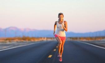 Thử bắt đầu chạy 10km mỗi sáng từ 5 giờ, tôi nhận ra, thể dục là liều thuốc thần có thể chữa trị mọi thứ Thử bắt đầu chạy 10km mỗi sáng từ 5 giờ, tôi nhận ra, thể dục là liều thuốc thần có thể chữa trị mọi thứ