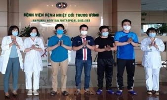 Sáng 5/6, thêm 3 bệnh nhân được công bố khỏi bệnh, cả nước điều trị thành công 305 ca Covid-19 Sáng 5/6, thêm 3 bệnh nhân được công bố khỏi bệnh, cả nước điều trị thành công 305 ca Covid-19