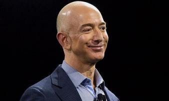 Sau vụ ly hôn đắt giá, tài sản của Jeff Bezos vẫn lập kỷ lục mới Sau vụ ly hôn đắt giá, tài sản của Jeff Bezos vẫn lập kỷ lục mới