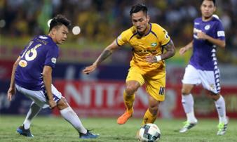 V-League khắc nghiệt và nỗi lo trọng tài V-League khắc nghiệt và nỗi lo trọng tài