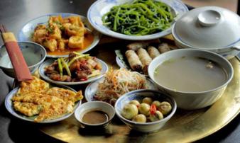 Đây là thói quen ăn cơm nguy hiểm của nhiều người Việt, hãy thay đổi ngay trước khi gia đình bạn 'rước' đủ thứ bệnh Đây là thói quen ăn cơm nguy hiểm của nhiều người Việt, hãy thay đổi ngay trước khi gia đình bạn 'rước' đủ thứ bệnh