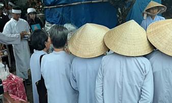Lòng khoan dung của mẹ và tội ác của con trai Lòng khoan dung của mẹ và tội ác của con trai