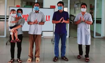 Bệnh nhân Covid-19 nặng nhất miền Bắc được công bố khỏi bệnh: 'Các bác sĩ đã sinh ra tôi lần thứ 2' Bệnh nhân Covid-19 nặng nhất miền Bắc được công bố khỏi bệnh: 'Các bác sĩ đã sinh ra tôi lần thứ 2'