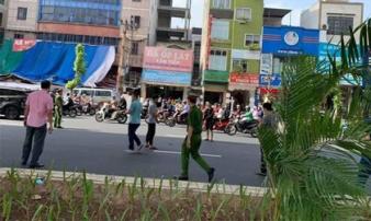 Lý lịch bất hảo của thiếu niên 17 tuổi dùng gậy đập phá xe máy của người bênh vực bà bầu sau va chạm giao thông Lý lịch bất hảo của thiếu niên 17 tuổi dùng gậy đập phá xe máy của người bênh vực bà bầu sau va chạm giao thông